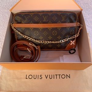 LV Compiegne 28 Cross Bag